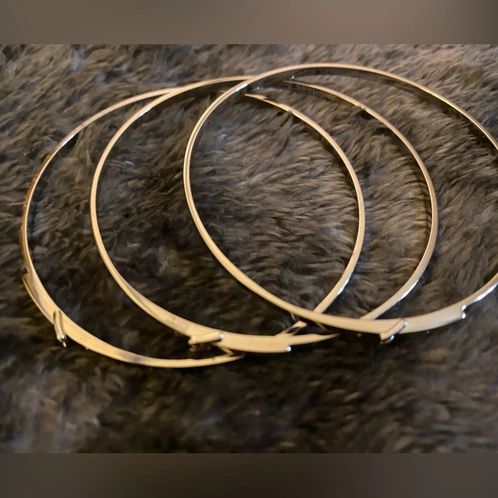 Michael Kors Shiny Silver Bangle Trio - Picture 3 of 3